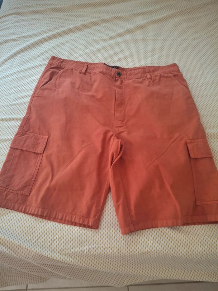 Bermuda homme taille 52  coloris rouille  poche sur le côté - photo numéro 6