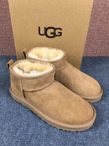 UGG Ultra Mini 38