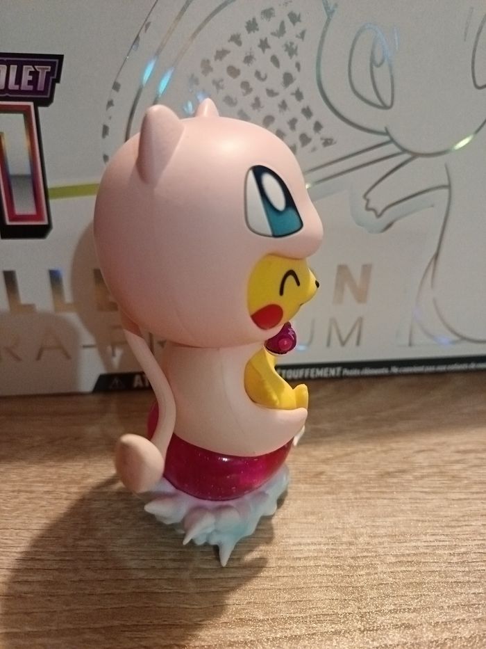 Pikachu Mew - photo numéro 4