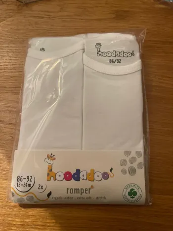 Lot de 2 bodies blancs 86-92 12-24 mois