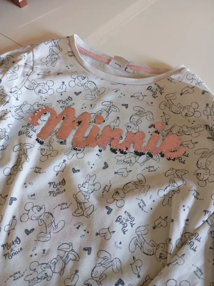 Pull Minnie 8 ans - photo numéro 2