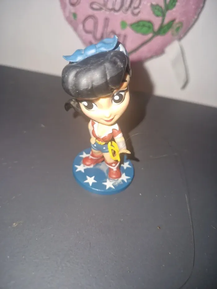 Figurine Wonder woman