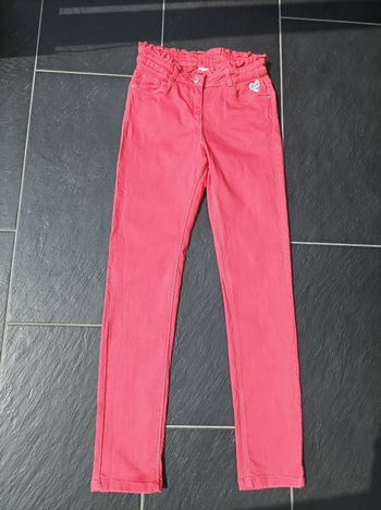 Magnifique jean fille 14 ans (164 cm) neuf