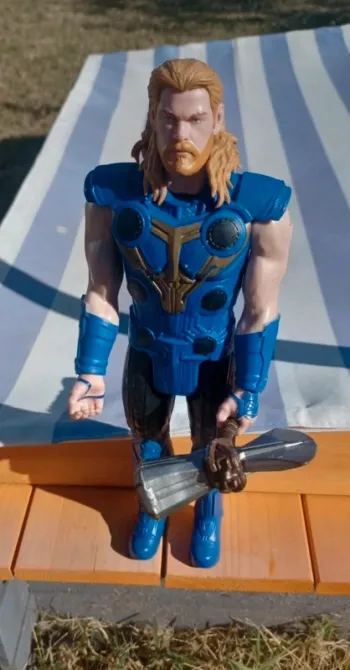 Figurine 30 cm thor marvel