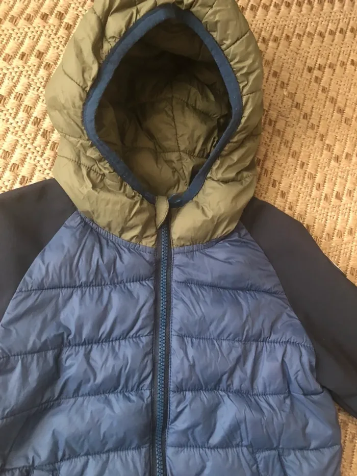 Doudoune taille 6 ans - photo numéro 2