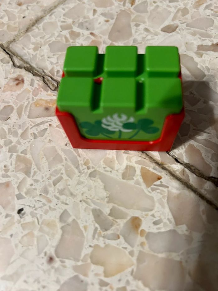 Caisse empilable d herbe playmobil