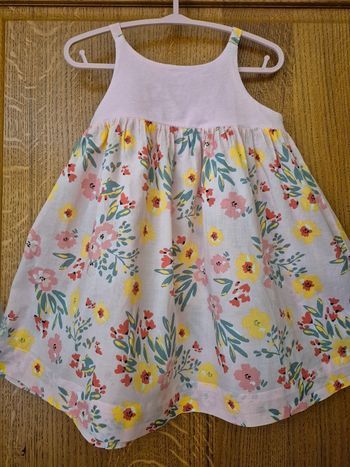 Robe rose à fleurs 23 mois