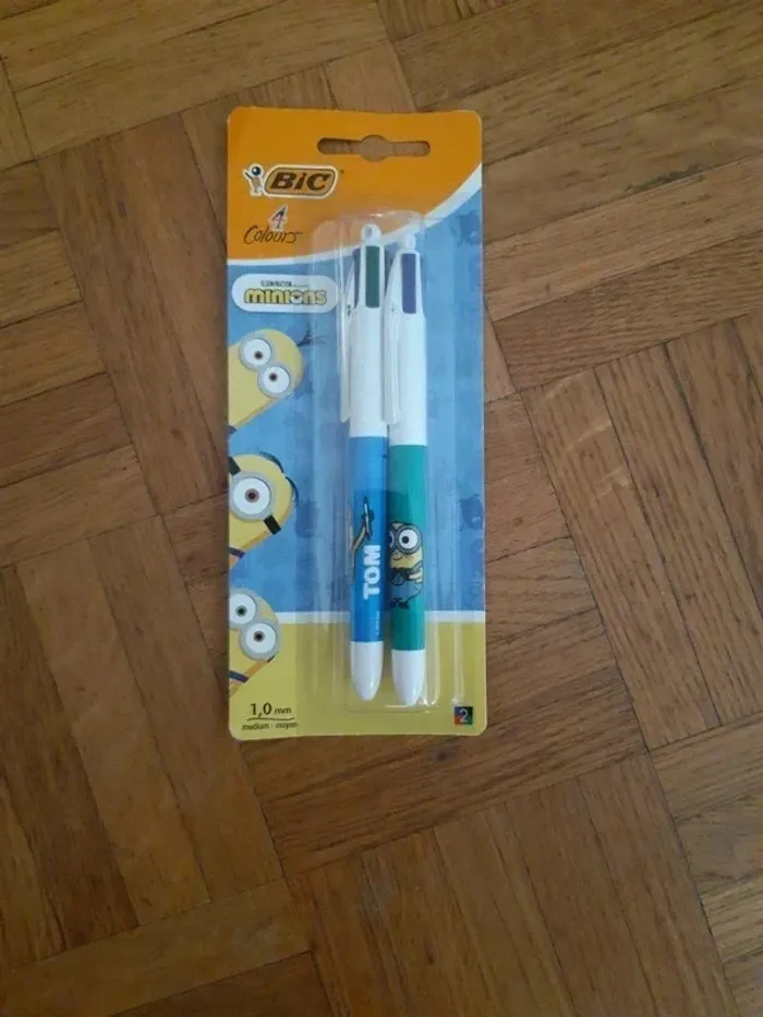 Lot 2 stylo 4 couleurs Bic minions