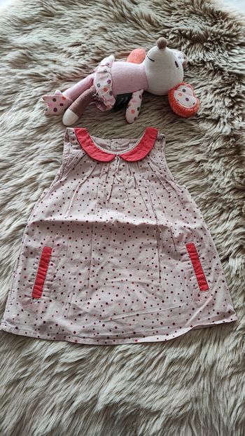 Robe rose a col kiabi 1 mois
