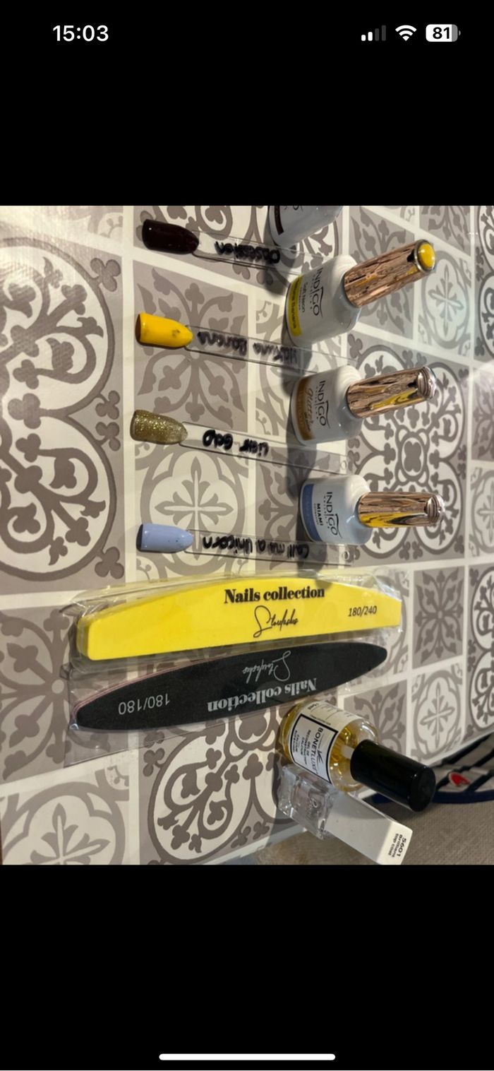 Lot de matériel pour ongles - photo numéro 2