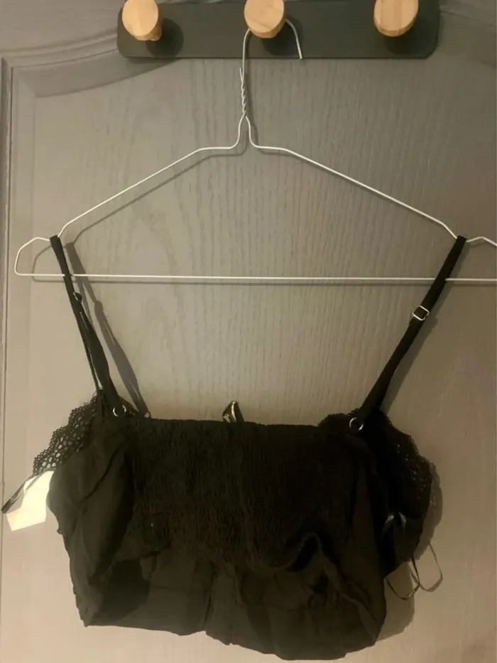 Top court Stradivarius noir - Taille M - photo numéro 3
