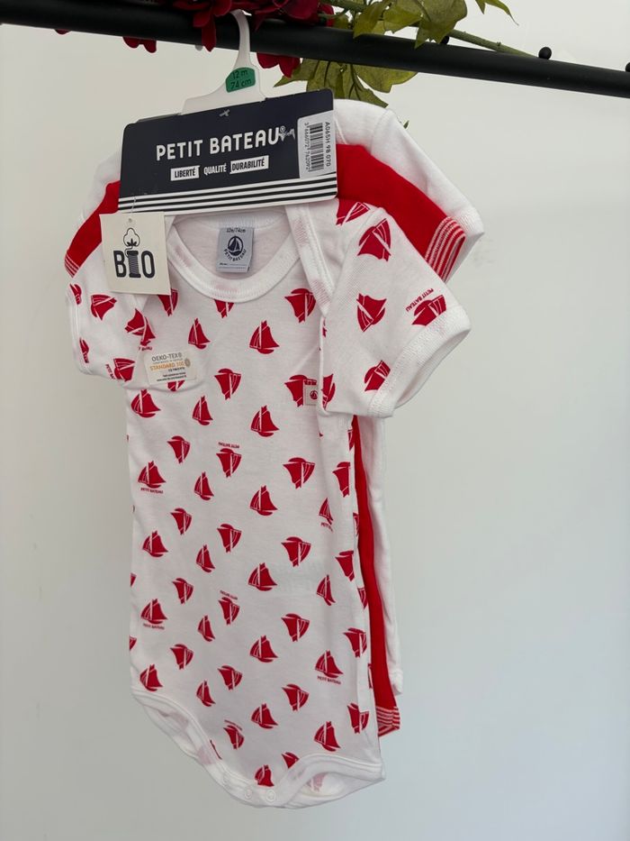 Lot de 3 bodies neufs Petit Bateau - photo numéro 7