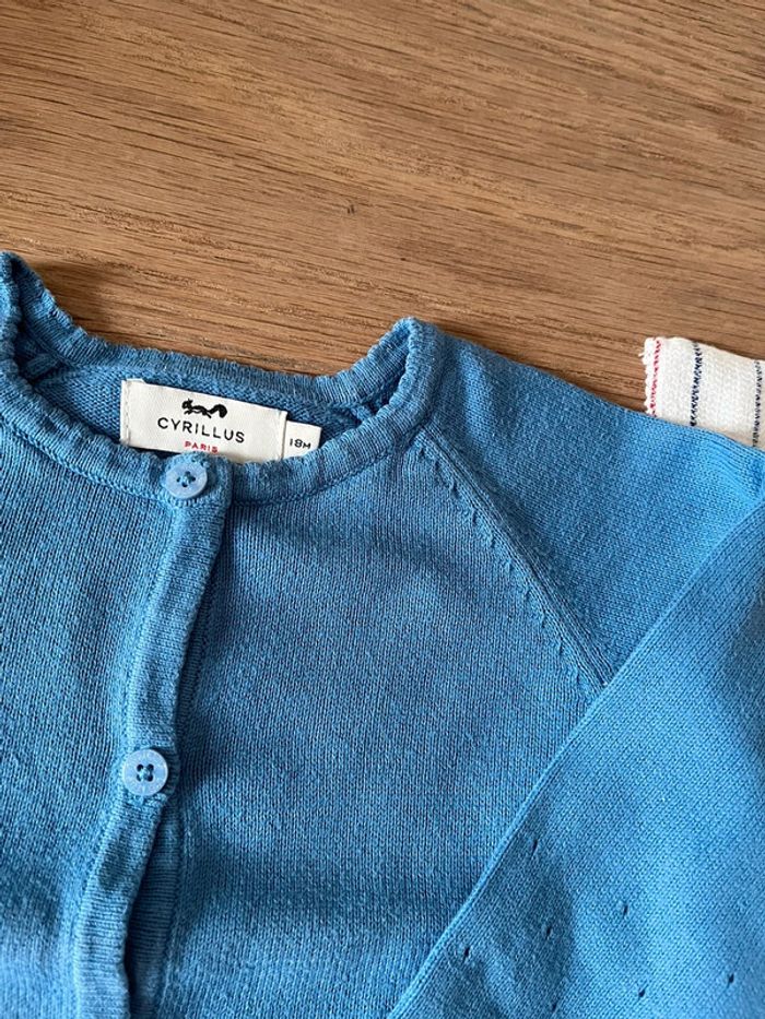Lot cardigan et t-shirt 18m - photo numéro 5