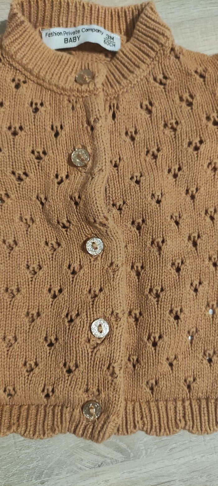 Gilet 3 mois - photo numéro 2