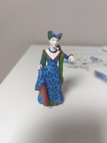 Figurine Dame avec coiffe - Papo