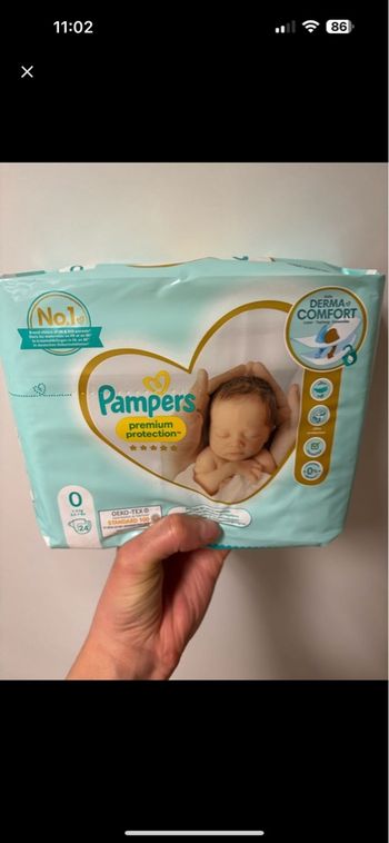 4 paquets de couches Pampers taille 0
