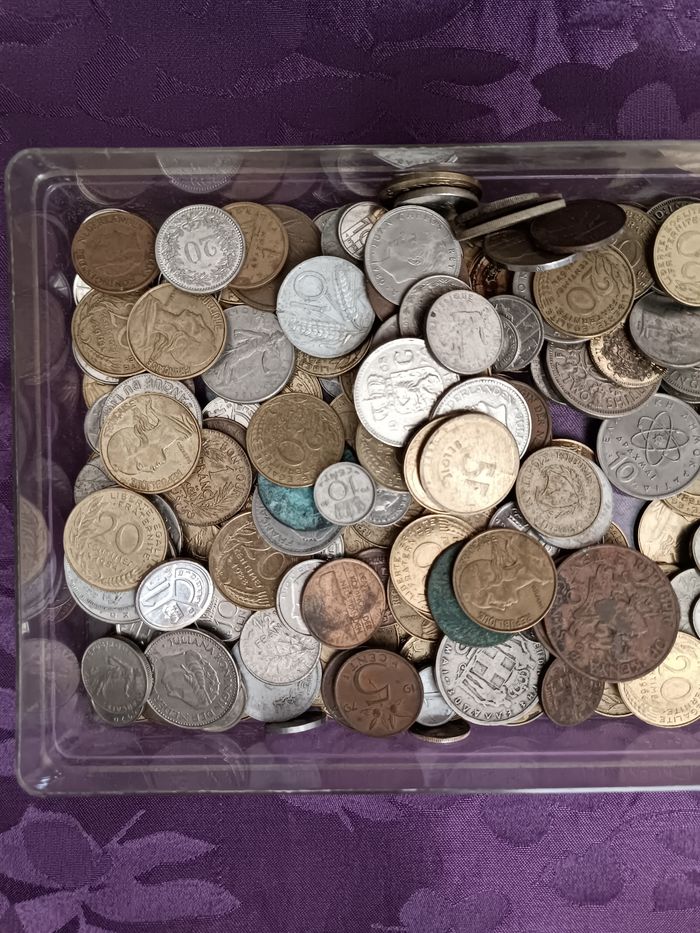 Lot d'anciennes pièces de monnaie française et étrangère - photo numéro 5