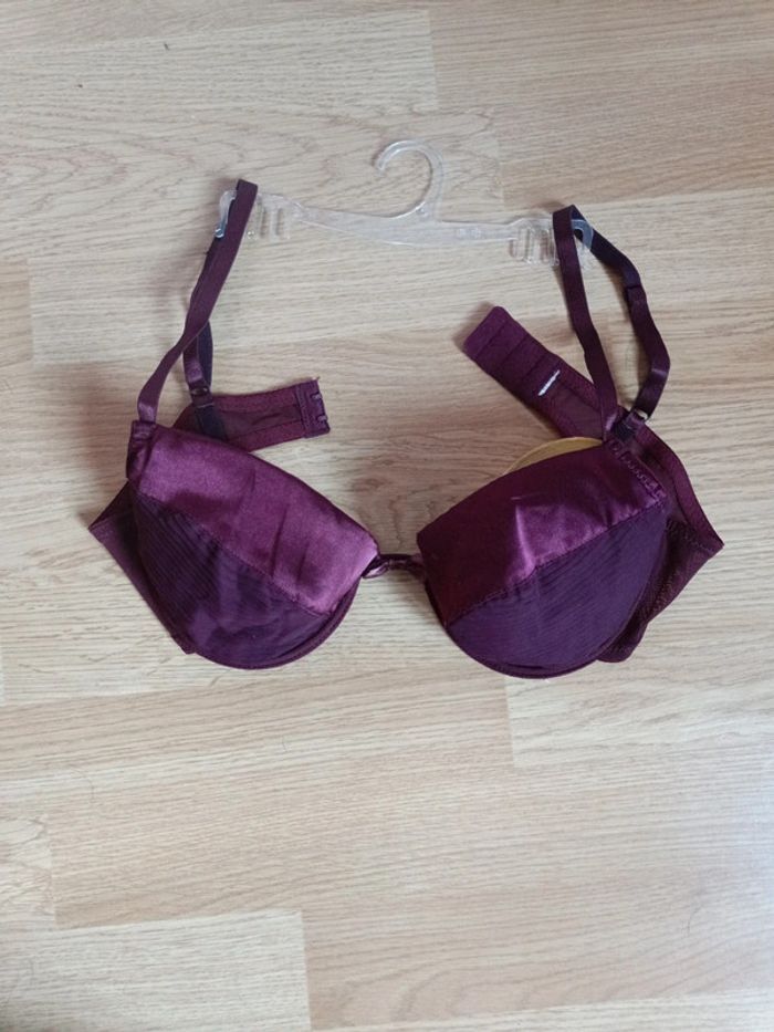 Soutien-gorge bordeaux " Variance" 90C - photo numéro 2