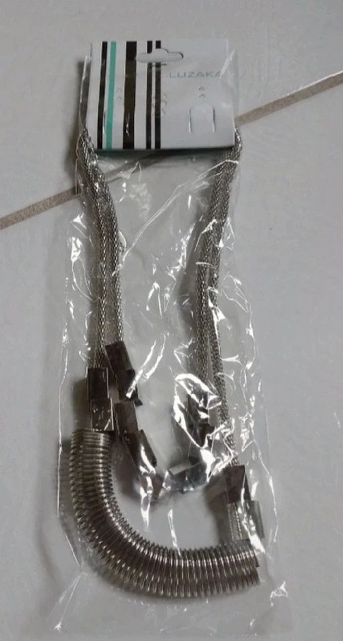 Collier fantaisie ressorts et carrés