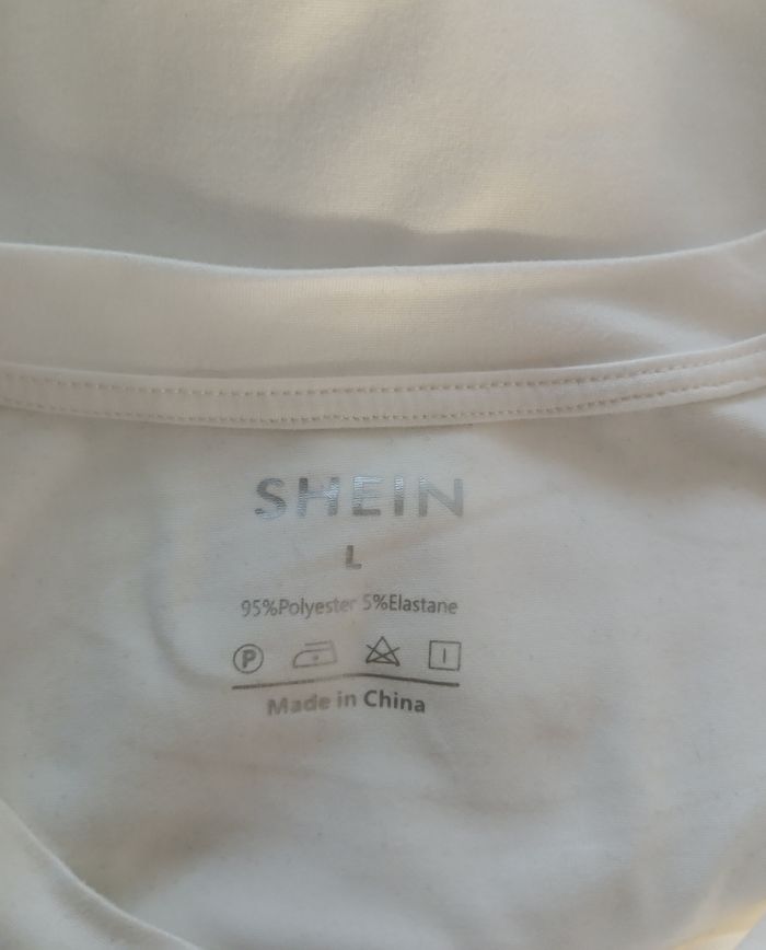 T shirt Shein
 L - photo numéro 3