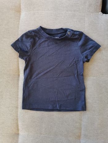 T-shirt bleu marine bébé taille 6 mois nouveau