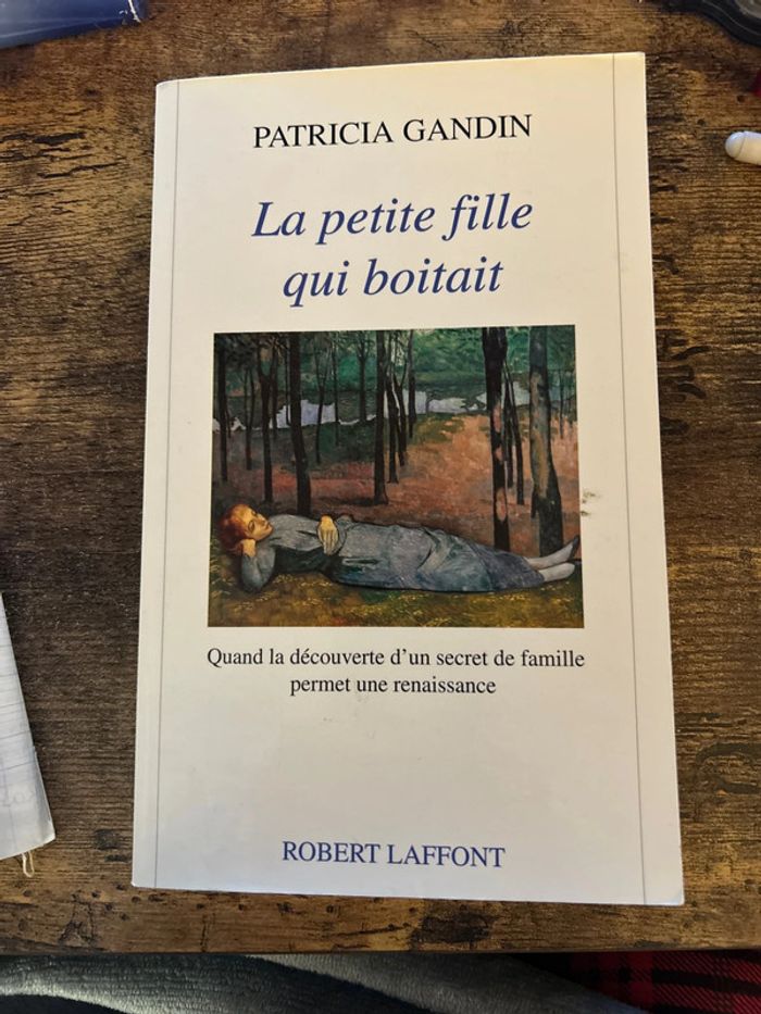 la petite fille qui boitait