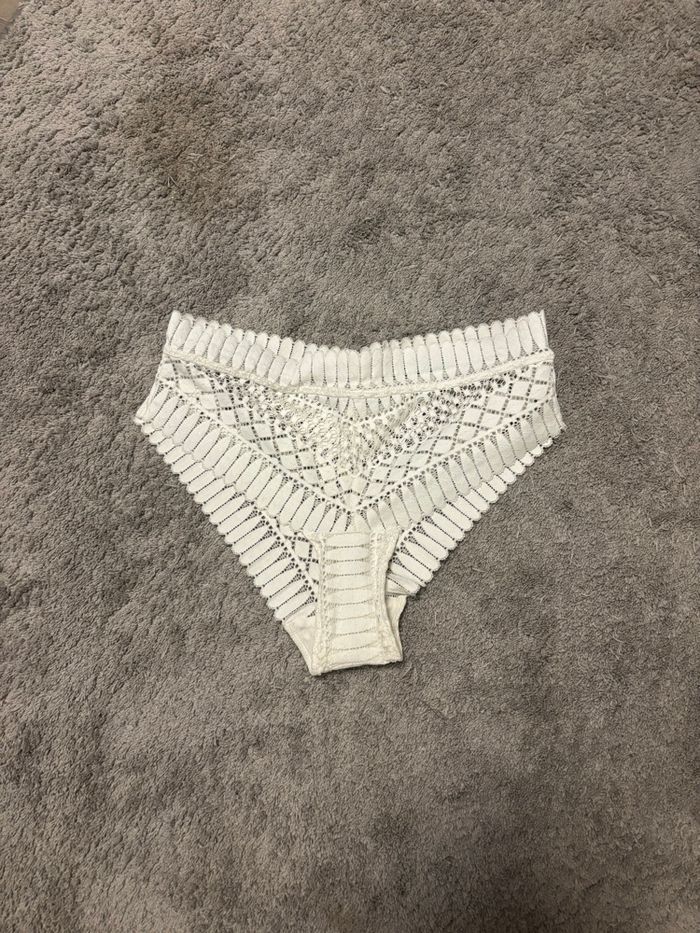 Culotte blanche - photo numéro 2