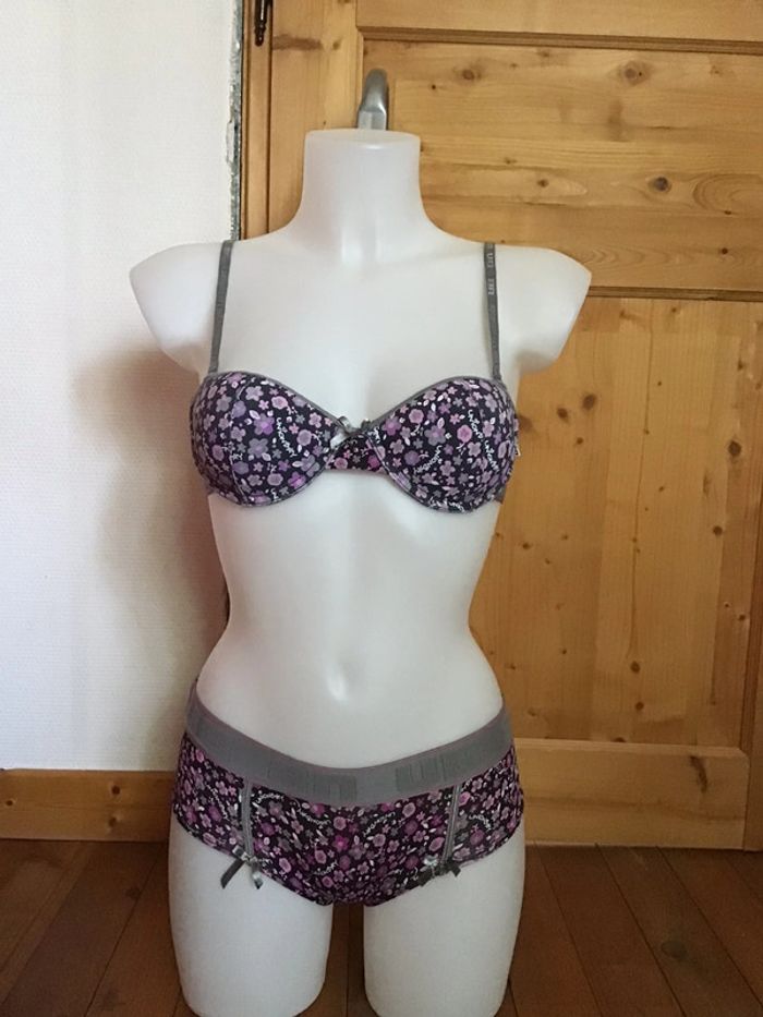 Soutien gorge 90B Union Bay (USA) boxer offert - photo numéro 2