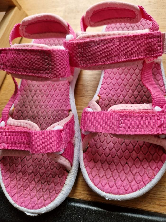 Sandales rose fuschia taille 29 - photo numéro 3