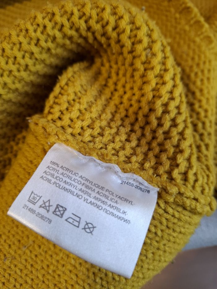 Joli pull femme C&A L col V moutarde très bon état - photo numéro 6