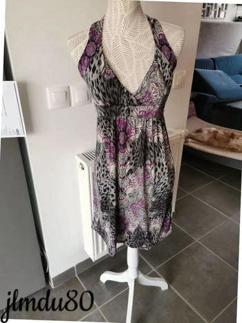 Jolie robe courte d'été