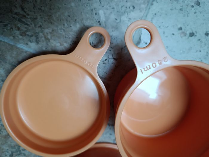 Tupperware vintage, verre doseur et cuillère mesure - photo numéro 5