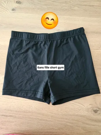 Short gym fille 6ans noir
