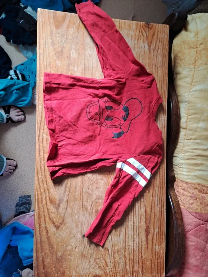 Tee shirt