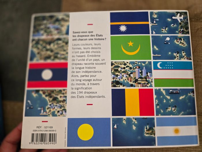livre "les drapeaux du monde expliqués aux enfants" - photo numéro 4