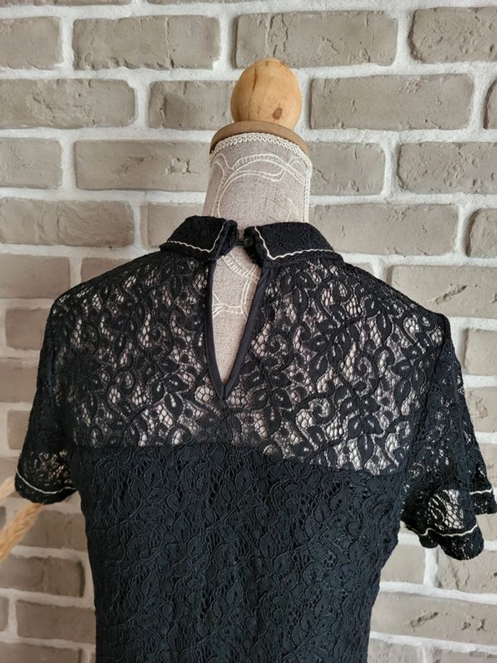 Robe en dentelle noire DDP avec liseré doré - Comm neuve - photo numéro 12