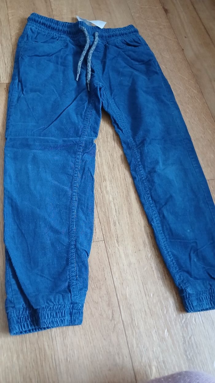 Ensemble garçon 5ans - photo numéro 4