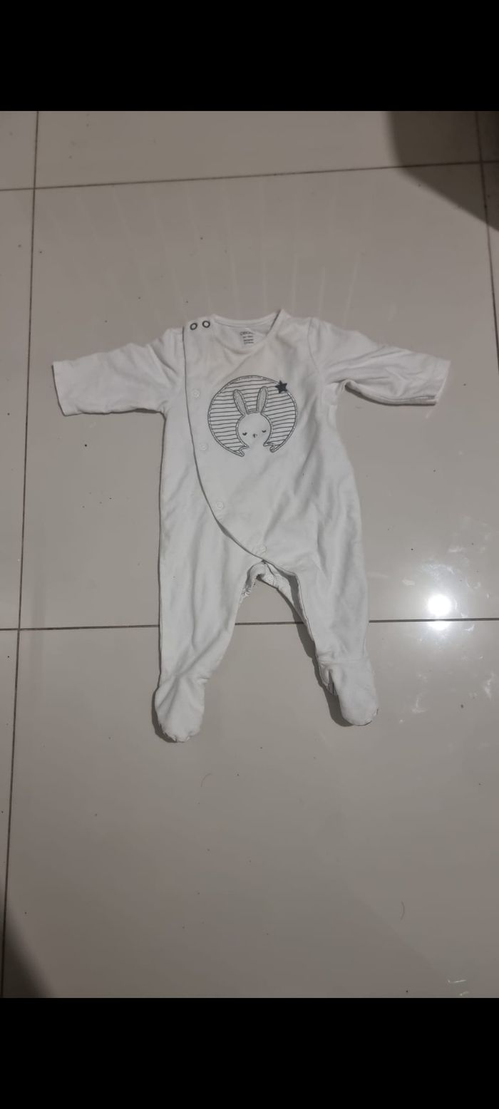Pyjama bébé obaibi  taille 3 mois
