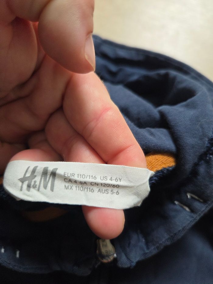 Gilet zippé à capuche 4/6 ans - photo numéro 5