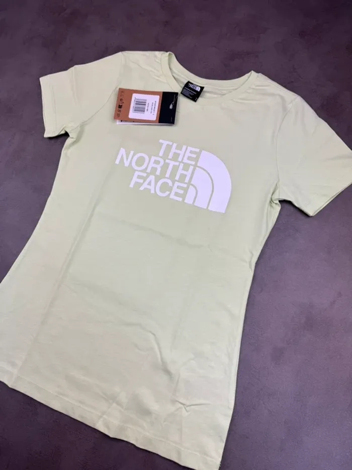 T-shirt The North Face Cintré Vert Menthe Neuf Taille S - photo numéro 2