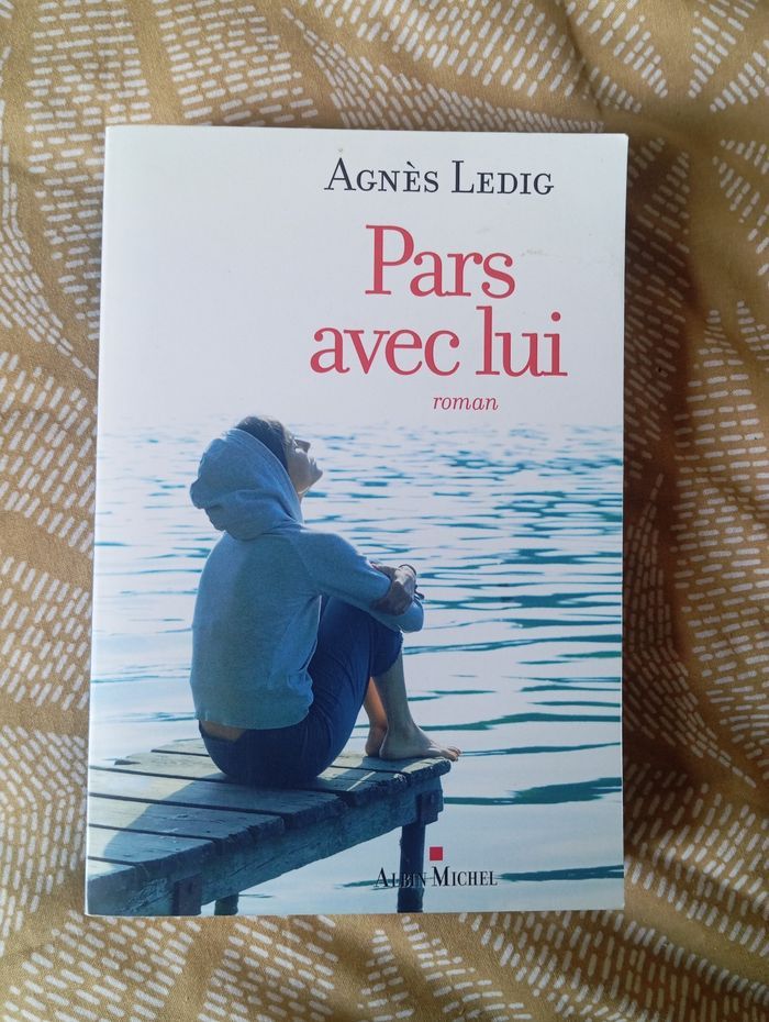 Livre pars avec lui - photo numéro 1