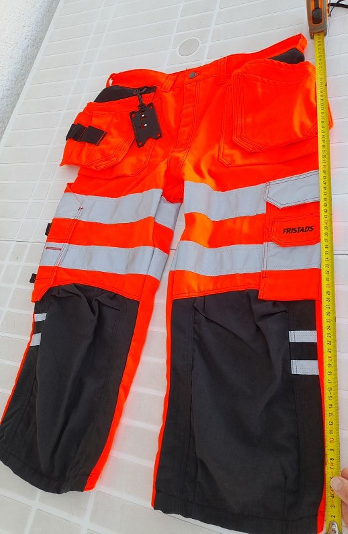 Pantacourt/bermuda de travail haute visibilité neuf taille 44 - photo numéro 7