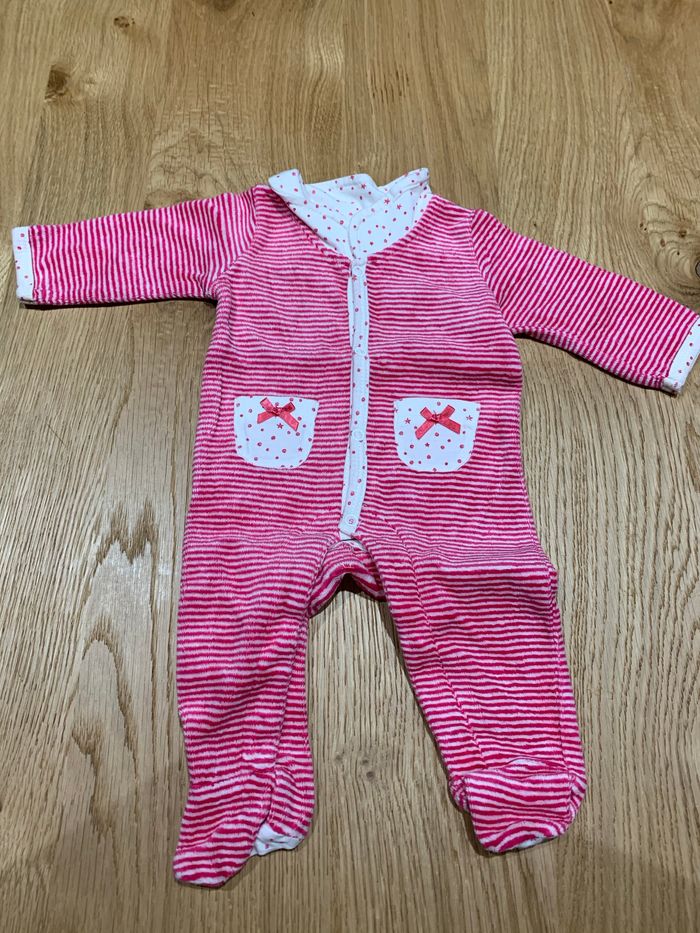 Lot de pyjamas/grenouillères - photo numéro 2