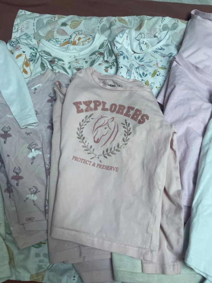 Lot teeshirt - photo numéro 2