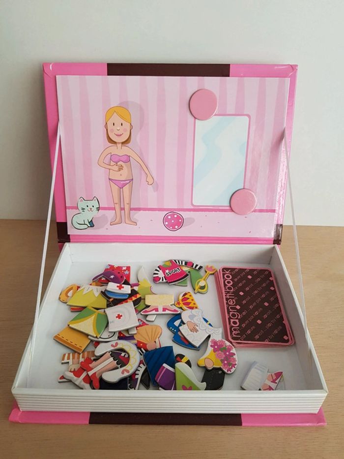 Janod jeu Magnetibook déguisements princesse et fée - photo numéro 12