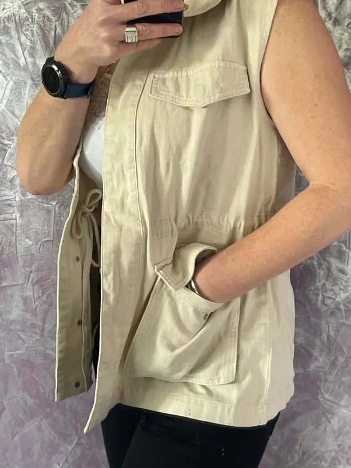 Veste en jean beige sans manches - photo numéro 5