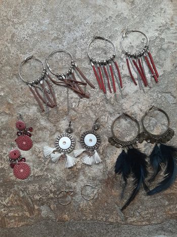 Lot de boucles d'oreilles