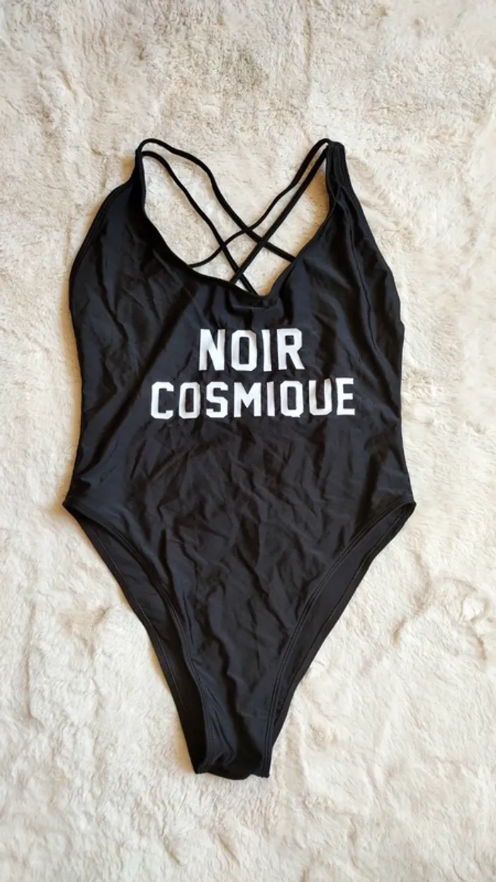 Maillot de bain une pièce noire polyamide élastique inscription