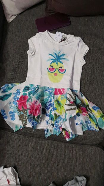 Robe avec ananas et bas a volant vegetal catimini 18 mois