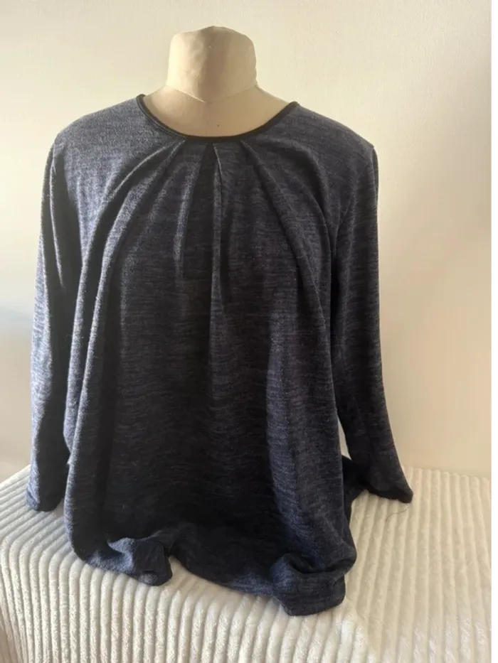 🧥 Haut ample manches longues bleu marine chiné
